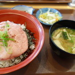 Sukiya - ネギトロ丼（\480）、みそ汁/新香（\70）