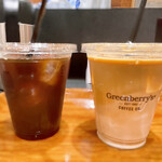 グリーンベリーズ コーヒー - 水出しコーヒー(S)とアイスラテ(S)を注文