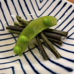 コヤマ - 蕨とえんどう豆、出汁が効いてます