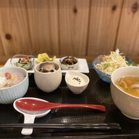 ヒル薬膳粥・ヨル貝料理カイノクチ - 