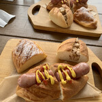 手作りハムとパンの店 こぶたのしっぽ - ホットドッグとマロンバターサンドとフレンチカスタードドッグ♪