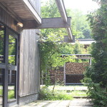 エグ・ヴィヴ - お店