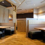 薩摩産直 炭火焼肉うしかい - 店内