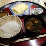 新町あだち - 食事