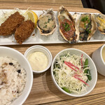 8TH SEA OYSTER Bar - 