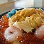 Resutohausu Ofuyu - まかない丼(雲丹乗せ) ¥1800