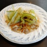 Chinese table SHISEN - ★蒸し豚肉の漢方ソースかけ