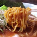 中山商店 - 麺は少し太め