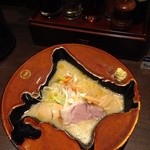 蟹専門 けいすけ 北の章 - 北海道の形の器はインパクト大