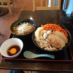 ラーメン パワースポット - 全景。辛玉は決して多くないです