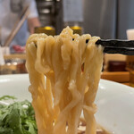 饗 くろ喜 - モチモチでとろける手揉み麺