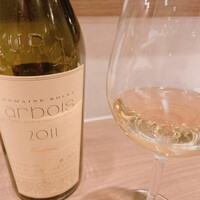 一穀一枝 - 
                      アルボワ ヴァン ジョーヌ
                      
                      100％サヴァニャン種を伝統的な製法で、糖分が全てアルコールに変わるまで発酵！6年間ウイヤージュせずに熟成！あまり知られていない銘醸地らしい