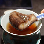 仁修樓 - 海鼠(なまこ)と地鶏のスープ