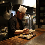 仁修樓 - 三陸産蝦夷アワビの豆鼓蒸し 有明の海苔春雨
      ねぎ･エシャロット･にんにく･陳皮･アワビ肝
      XO醤･上湯スープ