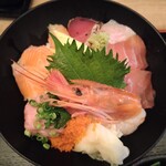 Shodaitsukijiuoyoshi - 魚義丼