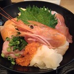 初代築地　魚義 - 魚義丼