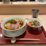 麦と麺助 - 