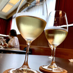 リストランテ カルド - グラス白ワイン