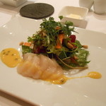 ラ・メール・プラール - 帆立貝のサラダパッションフルーツソース