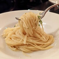 LOVAT - 塩レモンと青唐辛子のペペロンチーノ