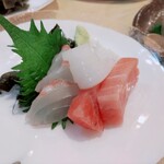 小料理 椿 - お刺身盛合せ。