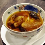 中國菜 雲蓉 - 野生菌湯(キノコスープ)