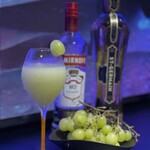 D3 六本木 BAR LOUNGE - マスカットとエルダーフラワーのバラライカ