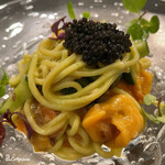 カーサ・デル・チーボ - 海鞘とキャビアと赤紫蘇とアオサを練り込んだ冷製タリオリーニ