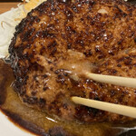 大阪トンテキ - 溢れまくる肉汁