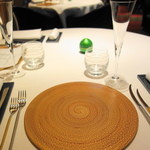 Restaurant La FinS - オーダーメイドの有田焼のお皿