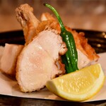 丸鶏料理と濃厚水炊き鍋 鳥肌 - 料理写真: