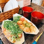 Waitako - たこ焼き  6個　420円＋九条ねぎ盛り　60円（左）
                      だしたこ焼き  6個　480円（右）