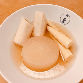 Oden Ippei - 大根、たけのこ、ごぼう巻