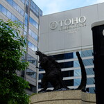 麻辣川府 - おれも夏はつらいよ、こうして野外でずっと突っ立ってるの。男はつらいんだよ ……