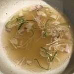 鴨出汁中華蕎麦 麺屋yoshiki - 鴨の塩スープ