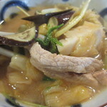 Oishii Daidokoro Juunikagetsu - 豚肉、ナス、キャベツ、水菜入り