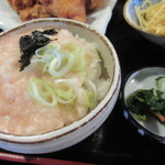 おいしい台所12カ月 - 明太とろろをご飯にかけました