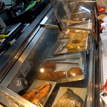 エビス屋昼夜食堂 - コロッケを買いに来ているお客さんが数名いましたよ