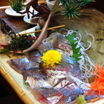 鳥恵 - 料理写真:６８０えん『あじ活造り』２０１２．４