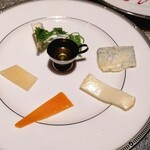 和フレンチバル村塾 屋根裏 別邸 - カマンベール、ゴルゴンゾーラ、パルメザン、ミモレット、タレッジョ