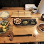天ぷら膳と旨いもん ほ  - お惣菜、ご飯、味噌汁