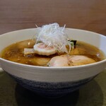 中華そば 深緑 - 白出汁　1300円
      チャーシュー：知床鶏もも、もろみポーク2枚選択（バラ・ロース）