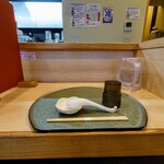 中華そば 深緑 - 着座時テーブルセッティング