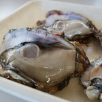 魚売り処　新鮮家 - 岩牡蠣（600円）