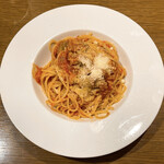 TRATTORIA da COVINO - 鶏ミンチとキャベツのトマトソース スパゲッティ