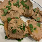 Chicken white liver paste with homemade whole wheat crispy bread