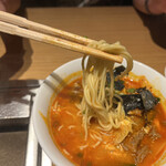 ビーフキッチン - 麺リフト