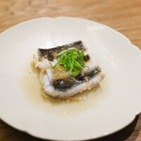 一平飯店 - 古漬け大根と鰻の強火蒸し