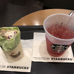 STARBUCKS COFFEE - 初glass straw使いました(^^) paper strawが苦手なので…cupもStarbucksのreusable.size→grand.