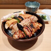 伊勢廣 京橋本店 - 4本丼(皮身→ねぎ巻に変更)